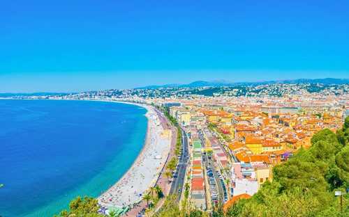 Nizza Buszos Városnézés Nyitott busz a nizzai Promenade des Anglais sétányon